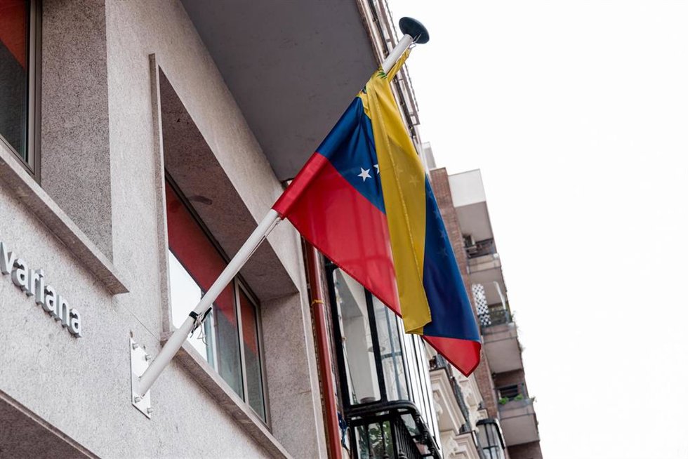 Archivo - Bandera venezolana en una imagen de archivo