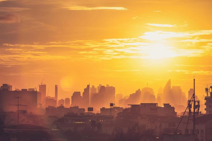 Archivo - Las olas de calor están aumentando en frecuencia, duración e intensidad.