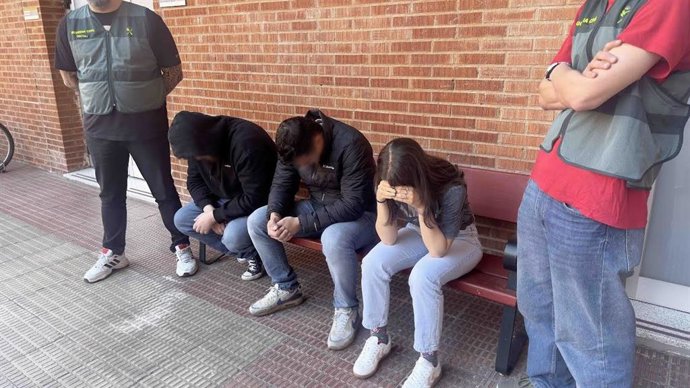 Investigadas cuatro personas por estafas mediante 'smishing', mensajes de texto que imitan a bancos reales