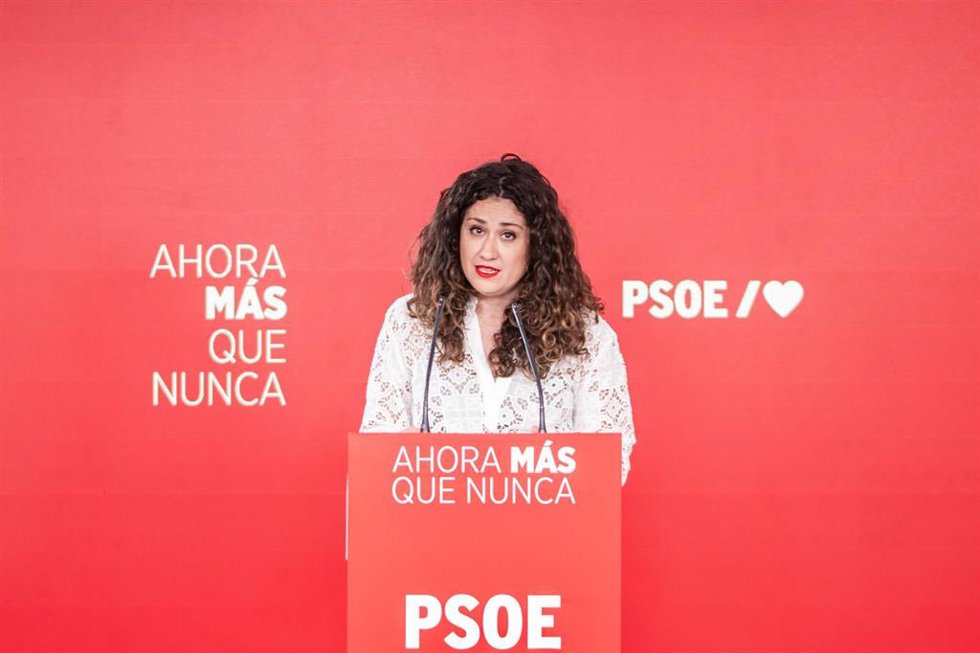 La portavoz adjunta de la Comisión Ejecutiva Federal del PSOE, Enma López, durante una rueda de prensa posterior a la reunión de la Comisión Ejecutiva Federal del PSOE, a 30 de marzo de 2026, en Madrid (España).v