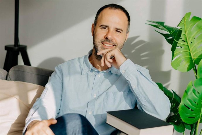 El Dr. Oriol Lugo presenta en abril 'Cambia tu vida en un día', una propuesta de cambio personal