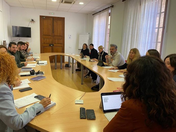 Reunión del equipo de la Conselleria sobre la HSU