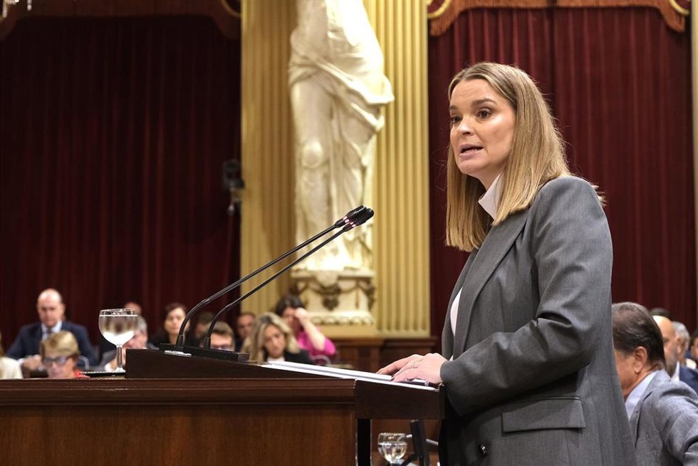 Archivo - La presidenta del Govern balear, Marga Prohens.