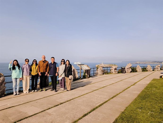 Turoperadores y agentes de viajes chinos visitan Cantabria en un viaje de familiarización organizado por la Consejería de Turismo