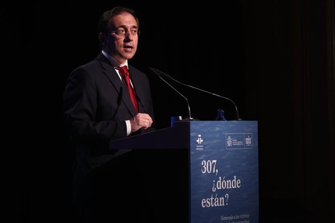 O ministro dos Negócios Estrangeiros, da União Europeia e da Cooperação, José Manuel Albares, durante o evento “307, onde estão?”, uma homenagem às vítimas espanholas desaparecidas durante a ditadura argentina (1976-1983), no Instituto Cervantes, em 16 de