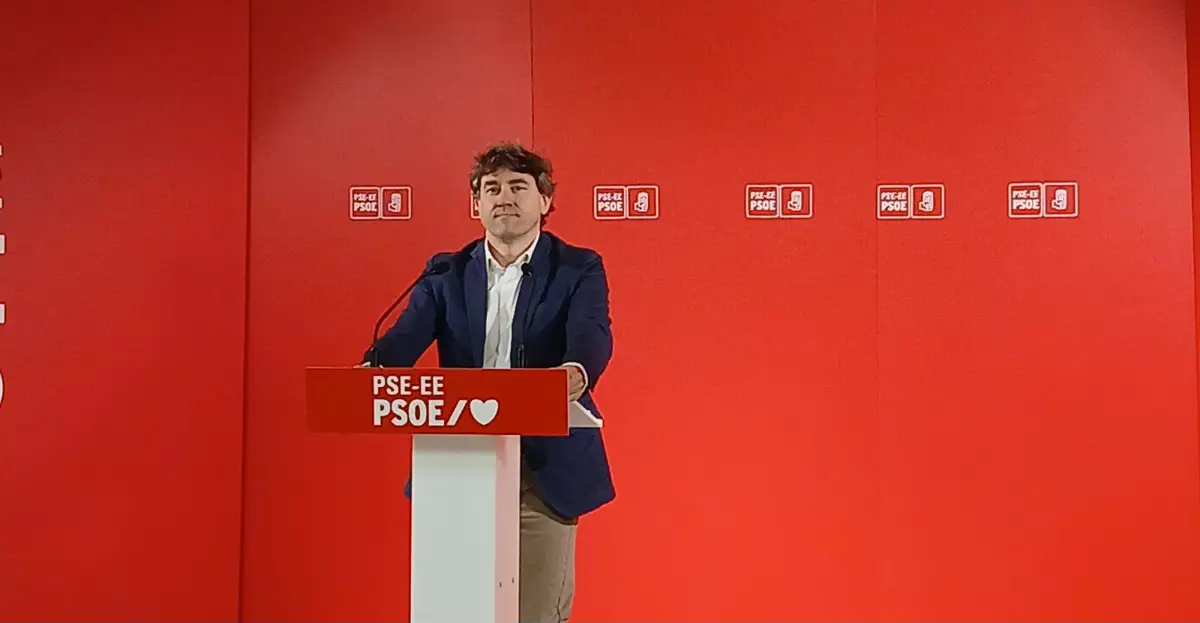 Eneko Andueza en rueda de prensa en Bilbao