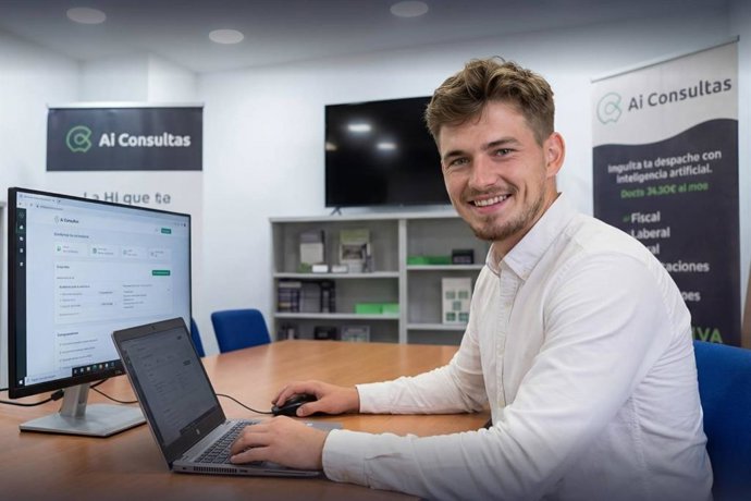 Ai Consultas pone gratis sus manuales de IA fiscal para aliviar la Renta 2025