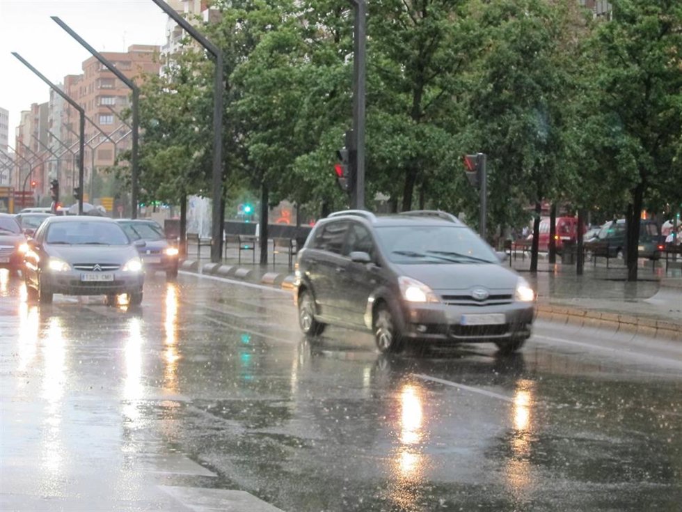 Archivo - Logroño. Lluvia/ Tormenta/ Precipitaciones 