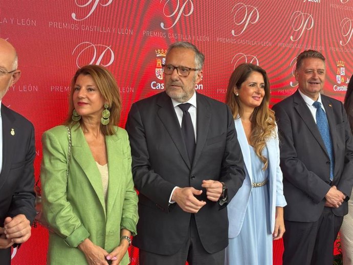 El portavoz de Vox, Carlos Pollán, en la entrega de Premios CyL