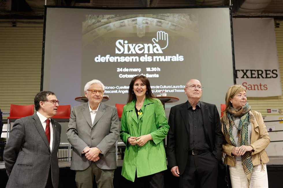 (2I-D) Los exconsellers de Cultura de la Generalitat Ferran Mascarell; Laura Borràs, Joan Manuel Tresserras y Àngels Ponsa, durante el acto convocado para anunciar una querella por el deterioro de los murales de Sijena