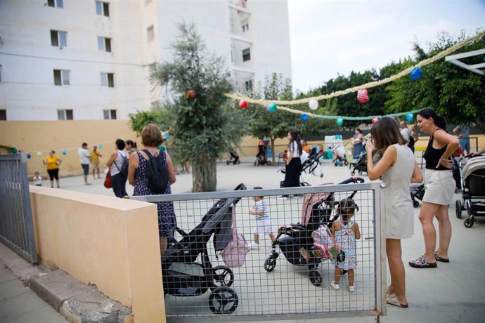 Archivo - Niños en la escuela infantil durante el primer día de curso. A 02 de septiembre de 2024, en Almería (Andalucía, España). 