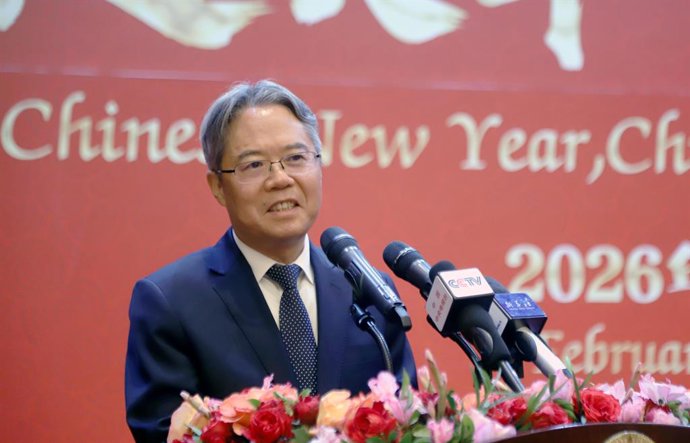 Archivo - Arquivo - ISLAMABAD, 23 de fevereiro de 2026  -- O embaixador chinês no Paquistão, Jiang Zaidong, discursa durante uma celebração do Festival da Primavera em Islamabad, capital do Paquistão, em 21 de fevereiro de 2026. O evento de celebração do 