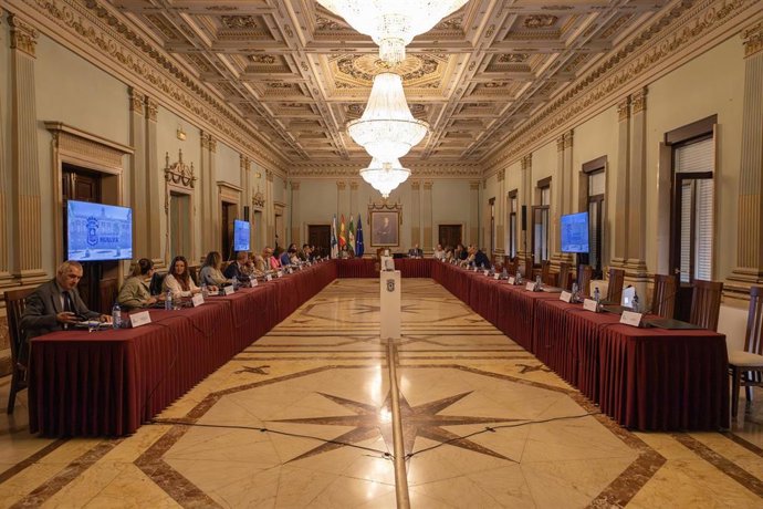 Archivo - Pleno Extraordinario para el sorteo de los integrantes de las mesas electorales.