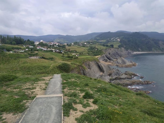 Archivo - Area natural de Tonpoi, en Bermeo (Bizkaia)