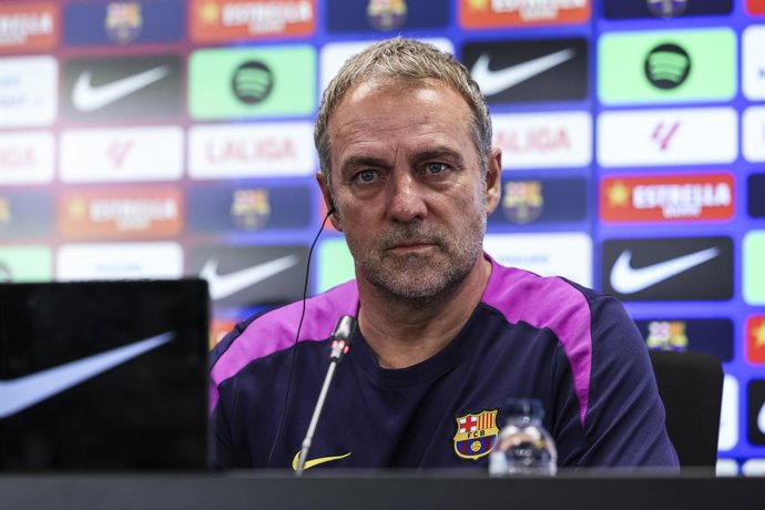 El entrenador del FC Barcelona, Hansi Flick, en rueda de prensa previa al partido de LaLiga EA Sports ante el Celta de Vigo