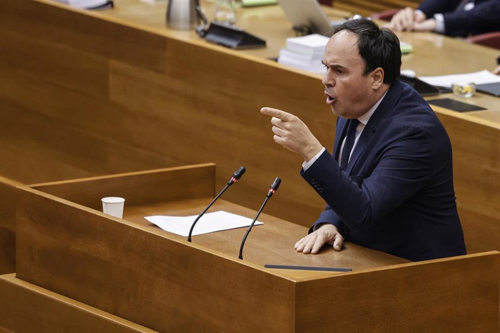 El 'president' de la Generalitat, Juanfran Pérez Llorca, en una imagen de archivo en Les Corts