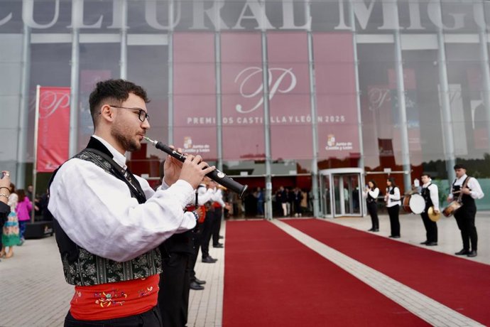 Momentos previos a la ceremonia de entrega de los premios Castilla y León.