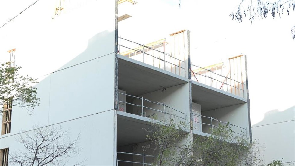 Bloque de pisos en construcción.-ARCHIVO
