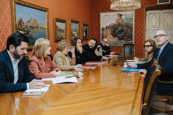 Imagen de archivo de una reunión de la comisión municipal sobre VPP en el Ayuntamiento de Alicante