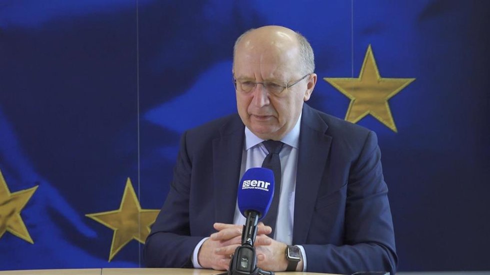 El comisario europeo de Defensa y Espacio, Andrius Kubilius, en una entrevista con European Newsroom (ENR), un grupo de agencias europeas en la que se engloba Europa Press