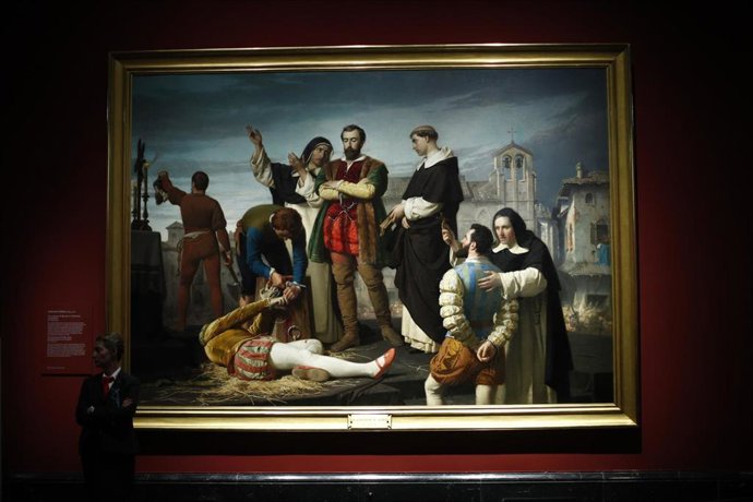 Archivo - El cuadro 'Los comuneros, Padilla, Bravo y Maldonado en el patíbulo' de 1860, en la exposición que conmemora el 150 aniversario de la nacionalización de las colecciones reales, en el Museo del Prado de Madrid. 