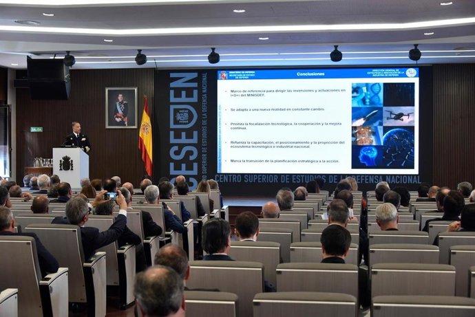 Defensa presenta su Estrategia de Tecnología e Innovación 2026.