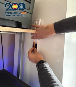 La Policía Nacional desarticula en Almería la mayor plataforma de distribución ilícita online de manga en español con ganancias de cuatro millones