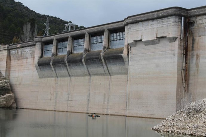 Archivo - EMBALSE DE ENTREPEÑAS, AGUA, SEQUÍA, EMBALSES, BUENDÍA