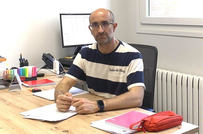 El integrante del Grupo de Investigación en Interacción Gen-Ambiente-Salud de la ULE Antonio José Molina de la Torre lidera el proyecto para mejorar la detección precoz del cáncer colorrectal mediante IA.