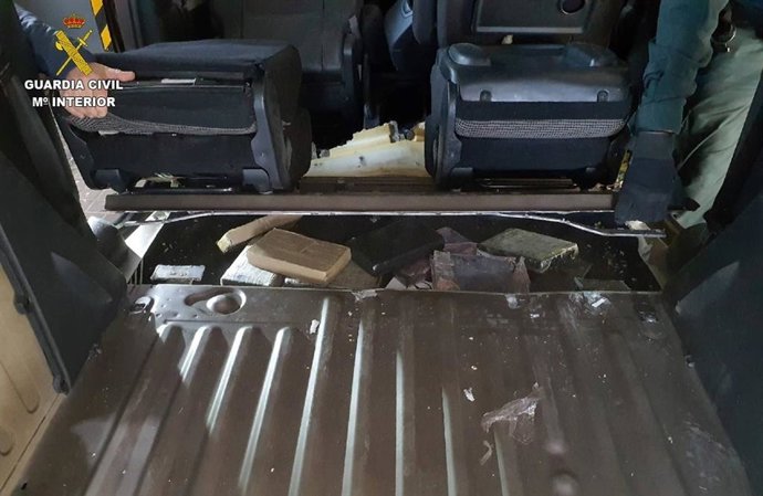 Furgoneta cargada con casi 46 kilos de cocaína interceptada por la Guardia Civil en Manzanares.