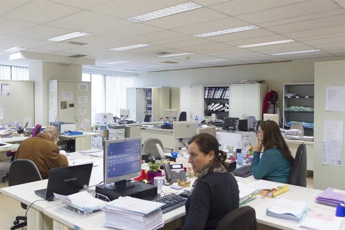 Archivo - Oficinas de la Audiencia Provincial de la Comunidad de Madrid, funcionarios, funcionario, trabajadores de la Comunidad de Madrid, justicia, legajos, legajo, documentos, documento