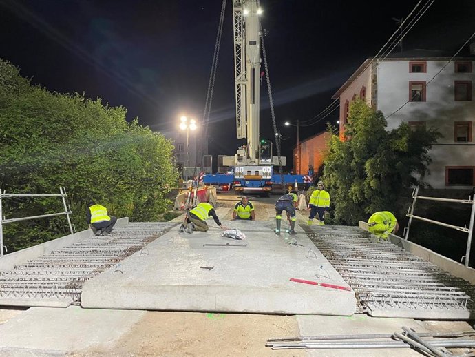 Ampliación puente Navaral, Tineo.