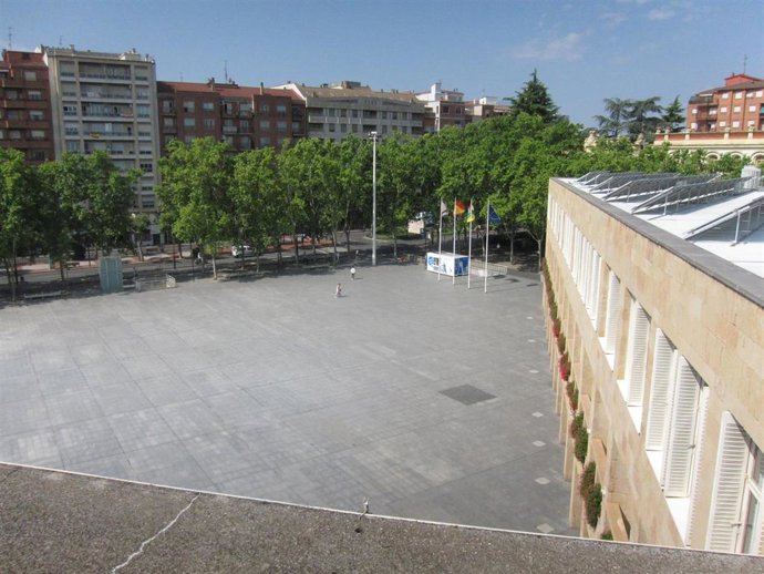 Archivo - Plaza del Ayuntamiento de Logroño