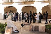 Almería Acoge retomará bajo cita telefónica la atención a inmigrantes para la regularización esta misma semana