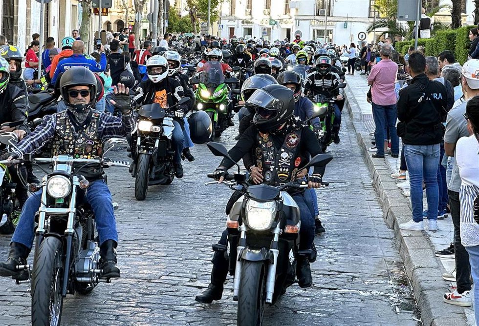 Archivo - Caravana motera con motivo del Gran Premio de España en el circuito de Jerez en 2024