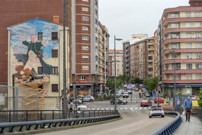 Mural de Pedro Velarde en el centro urbano de Maliaño-Muriedas