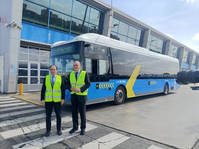 Primer autobús 'antiatropello' de la EMT