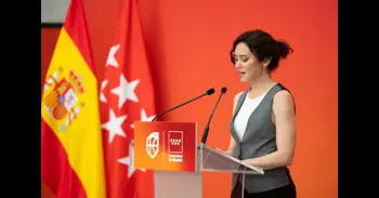 El Supremo admite a trámite el recurso del Gobierno de Ayuso contra la regularización de migrantes