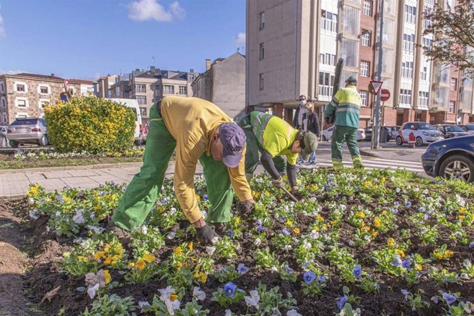 Archivo - Trabajadores del SERCA