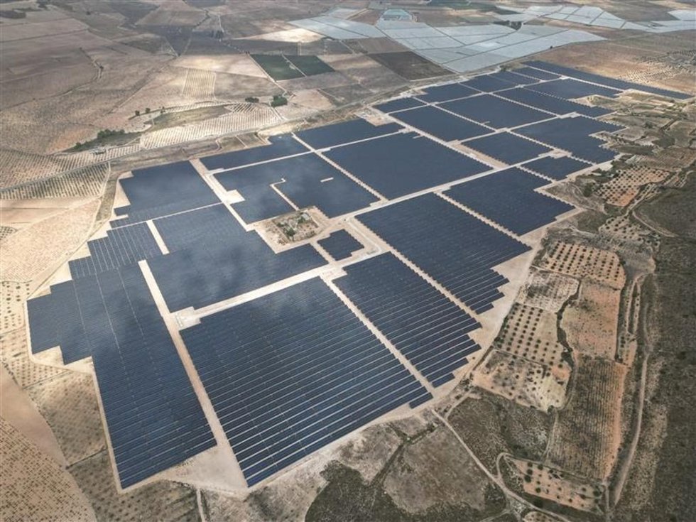 Vista aérea de la planta solar de Balbona, en Jumilla (Murcia)
