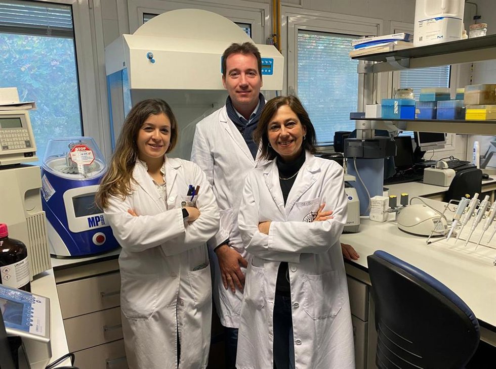 Investigadores implicados en el estudio premiado.