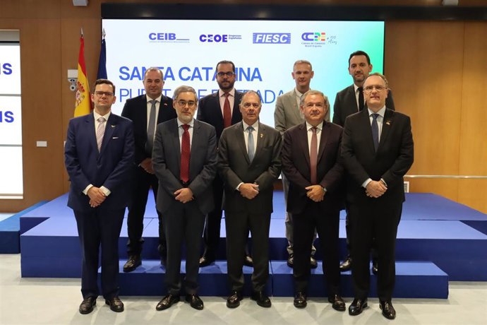 Participantes en el encuentro empresarial en CEOE sobre Santa Catarina como puerta de entrada a Brasil para las empresas españolas.