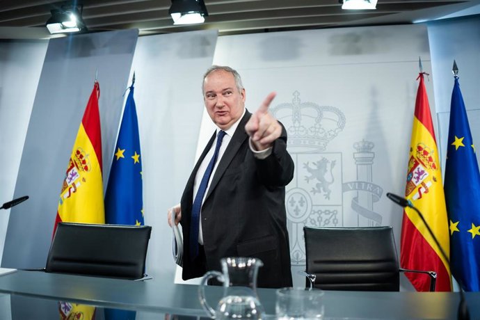 El ministro de Industria y Turismo, Jordi Hereu, a su salida de una rueda de prensa posterior al Consejo de Ministros, en el Palacio de La Moncloa, a 31 de marzo de 2026, en Madrid (España).