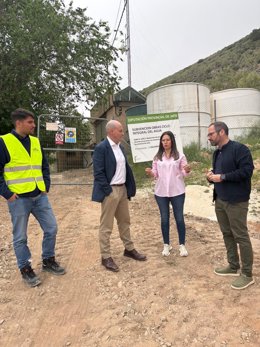 Visita a obras en materia hidráulica que se ejecutan en Larva.
