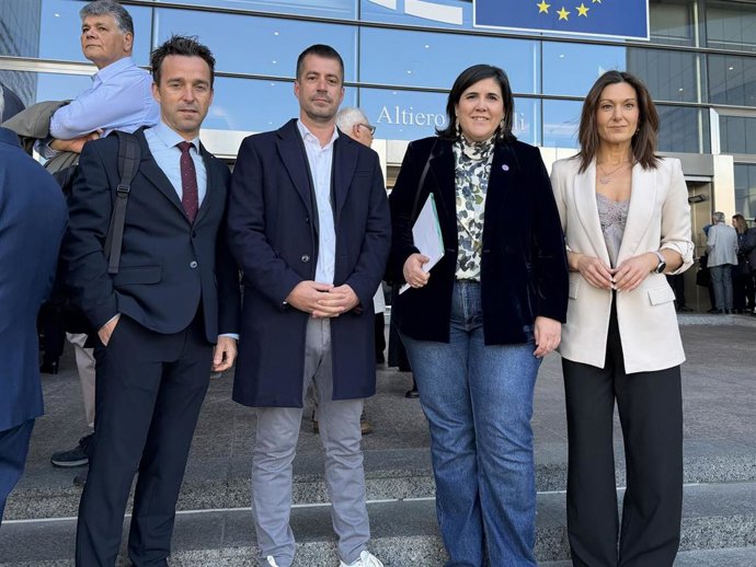 Delegación del PNV en Bruselas para hablar de Tubos Reunidos