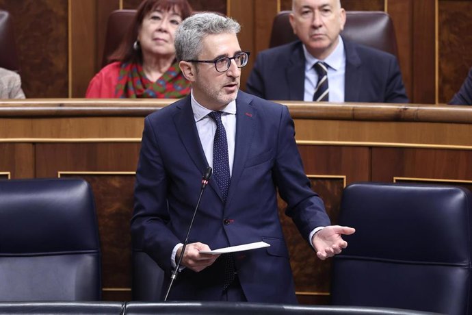 El ministro de Hacienda, Arcadi España, durante un pleno en el Congreso de los Diputados, a 15 de abril de 2026, en Madrid (España). 