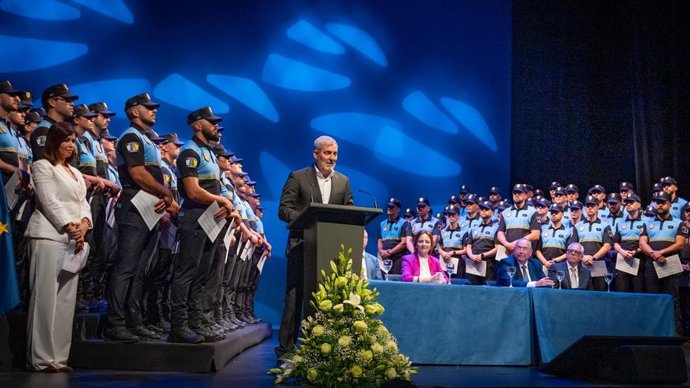 Graduados 130 nuevos policías locales que prestarán servicio en 26 municipios de Canarias