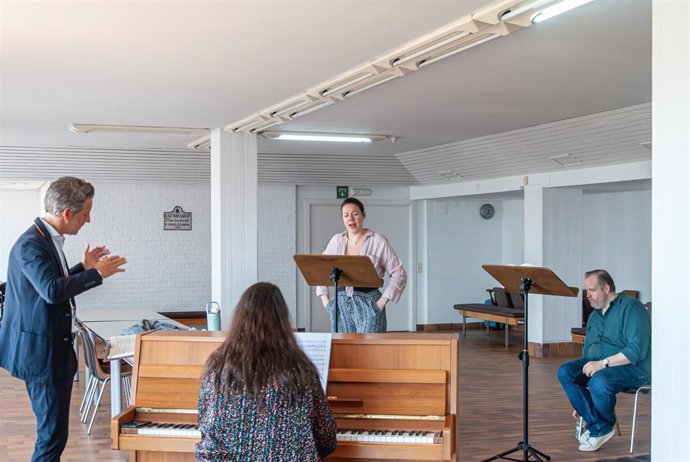 La representación de 'La canción de la tierra' clausura el ciclo Mahler de la Orquesta Ciudad de Granada (OCG) con sendas actuaciones el viernes 24 y el sábado 25 de abril en el auditorio Manuel de Falla de la capital, ambas a las 19,30 horas.