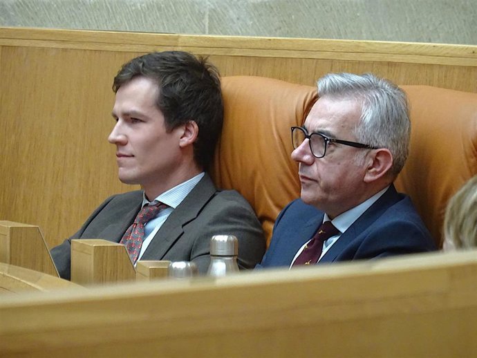 Vox defiende "la prioridad nacional" en el acceso a sanidad riojana ante la regularización de "inmigrantes ilegales"