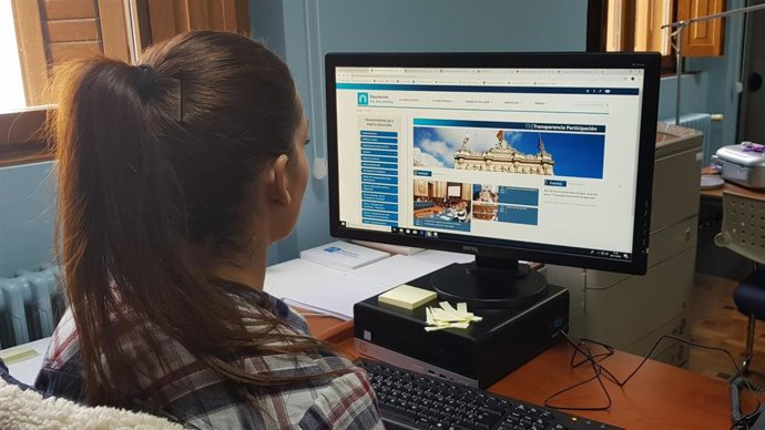 La diputación subvenciona equipos informáticos.